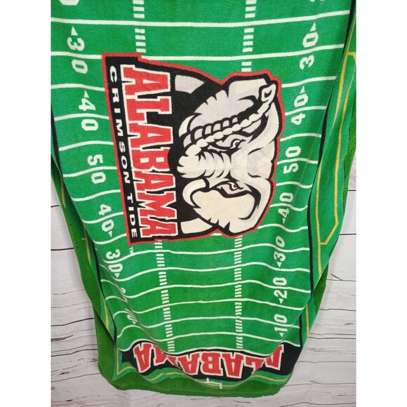 Alabama Crimson Tide Elephant Football Field Green Beach Towel - Picture 5 of 7